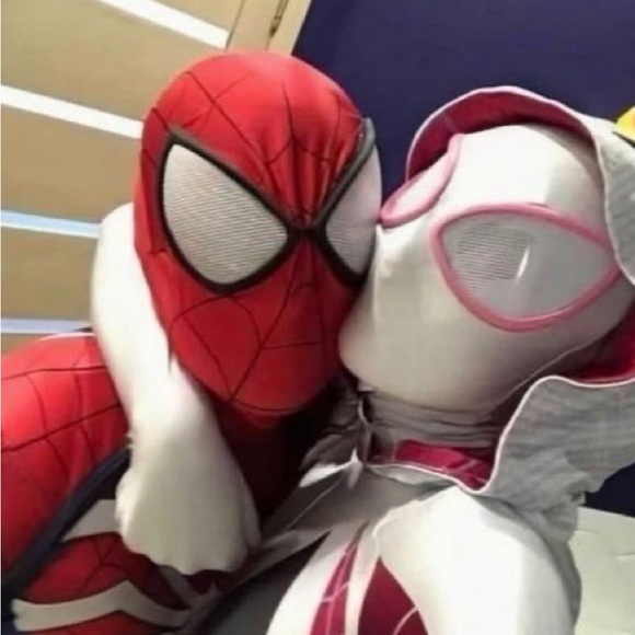 Meet your Posher, Lulyana - Picture 1 of 1